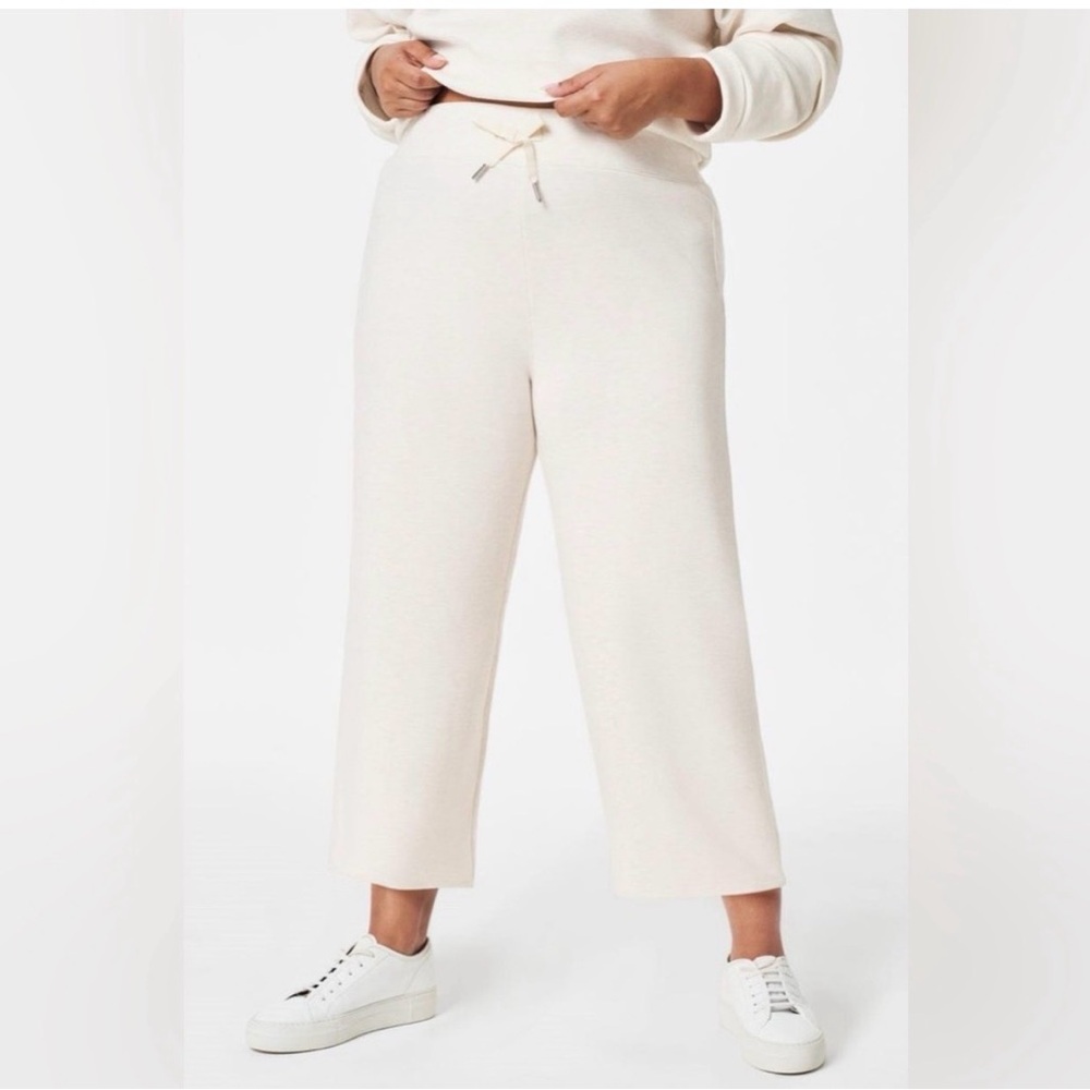 NWT SPANX AirEssentials Cropped Wide Leg Pant Size L